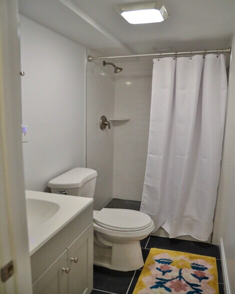 Building Photo - 6131 1st Pl NE