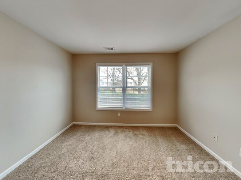 Building Photo - 6655 Breckenridge Dr