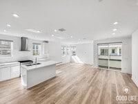 Building Photo - Beautiful 3BD/2.5BA W/ AC and Attached Gar...