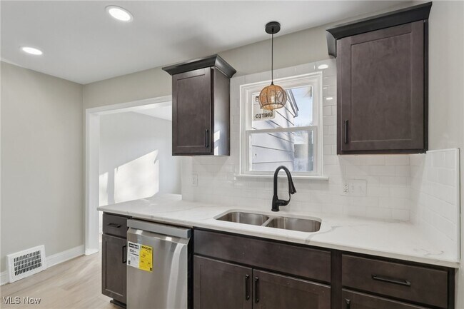 Building Photo - 21316 Watson Rd