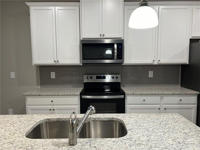 Building Photo - 5332 Fox Hl Ln