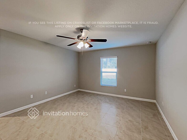 Building Photo - 601 NW Kingston St