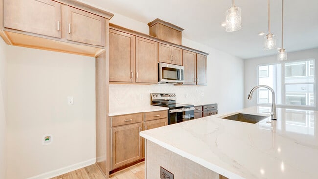 Building Photo - 5509 Swaling St