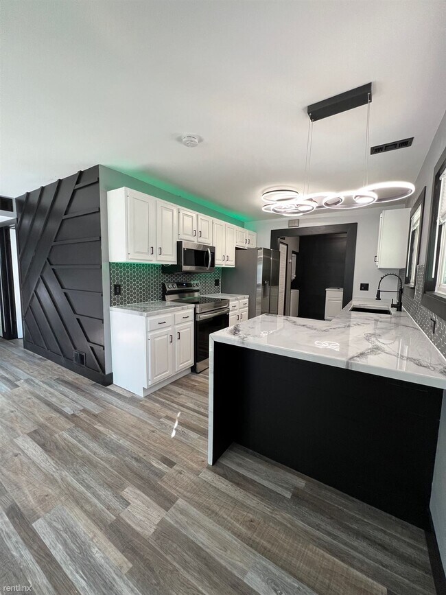 Building Photo - 3 br, 1 bath House - 1602 Jay Street