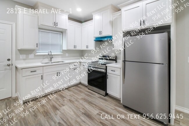 Building Photo - 2813 E Israel Ave