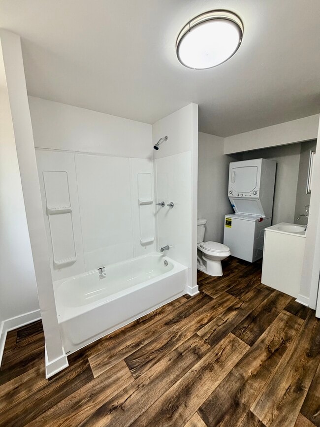 Building Photo - 2814 Helen St