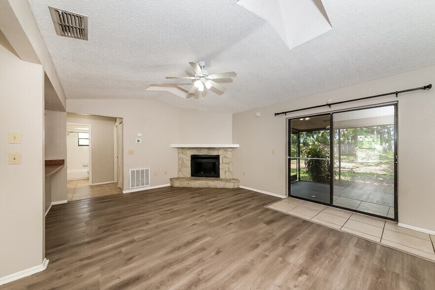 Building Photo - 6434 Carmella Way