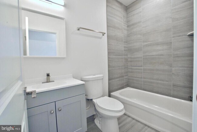Primary Photo - 2130 N 2nd St