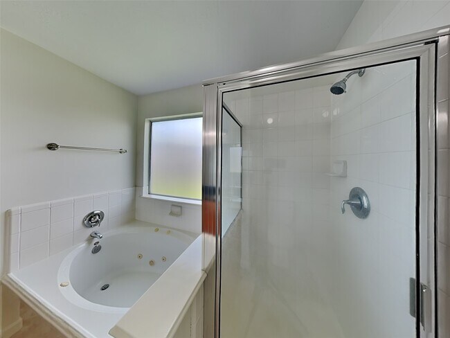 Building Photo - 15831 Aldridge Creek Ct