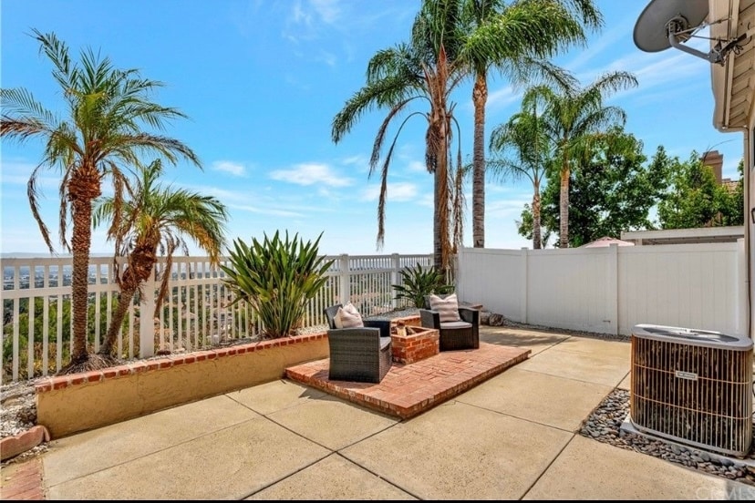 Building Photo - 1448 Elegante Ct