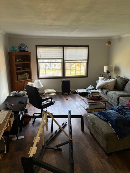 Building Photo - 2076 Chateau Ct