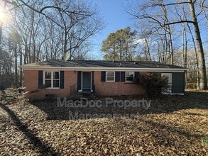 Building Photo - 727 Chalklevel Rd