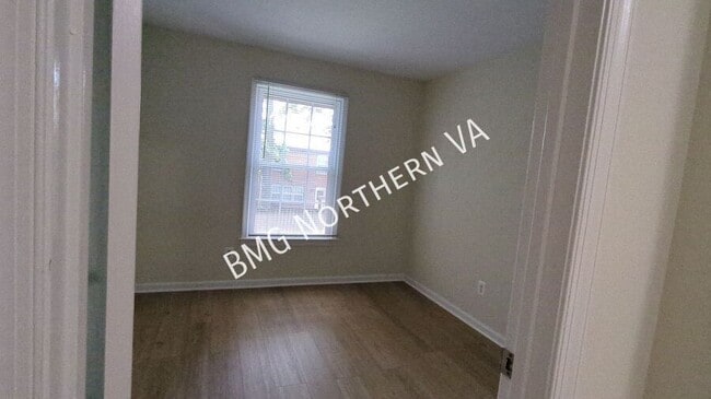 Building Photo - 9103 Vosger Ct