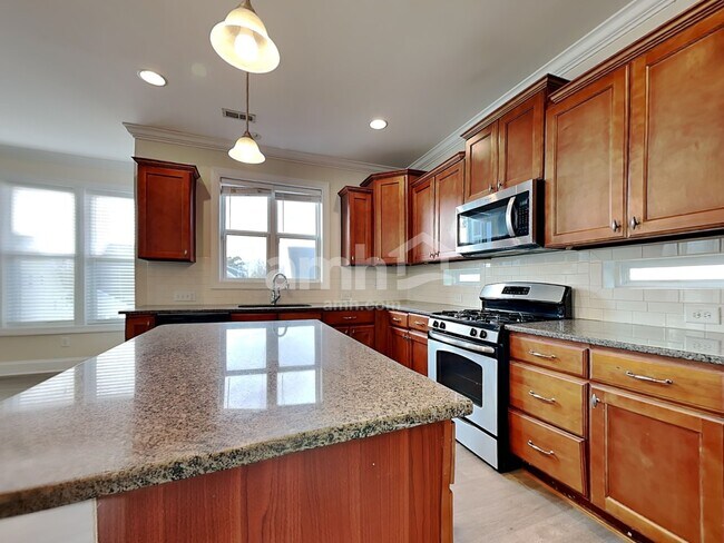 Building Photo - 336 Plott Hound Ln