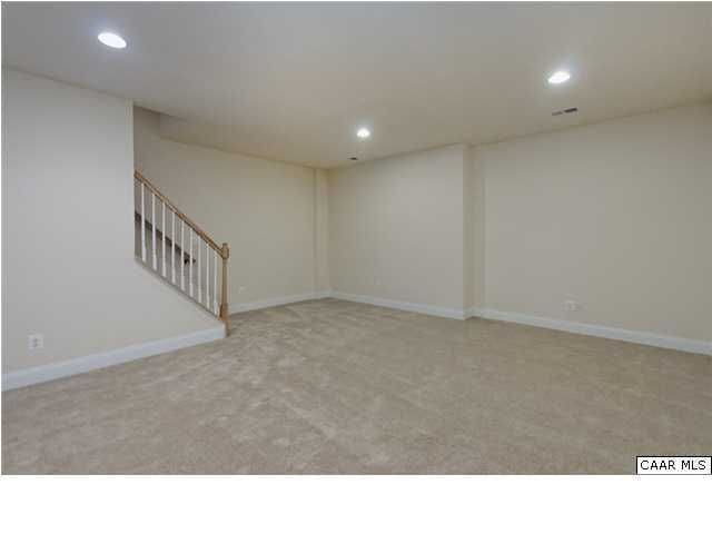 Building Photo - Templehof