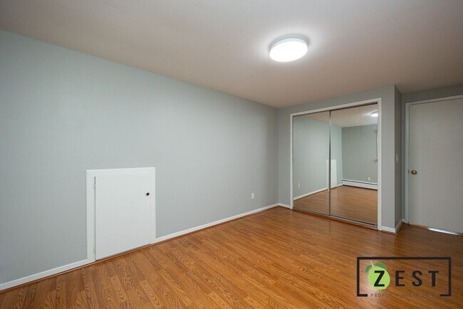 Building Photo - OPEN HOUSE Thursday August 29th 5-6pm