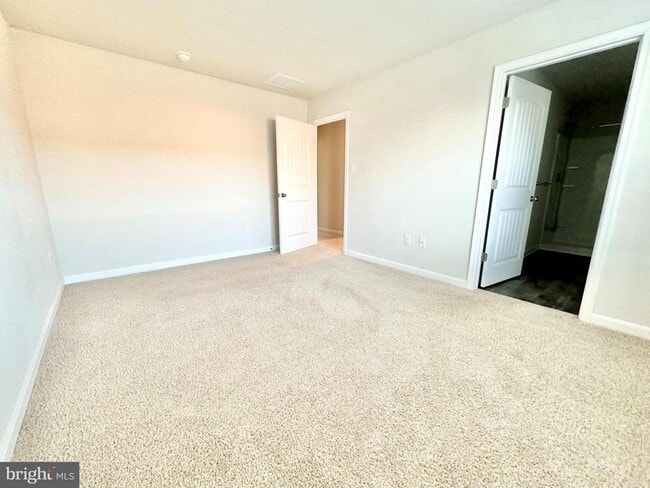 Building Photo - 65 Filbert Dr