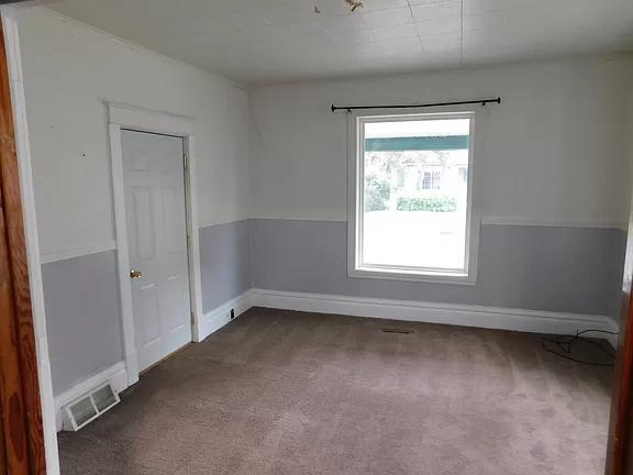 Building Photo - 1408 Logan Ave