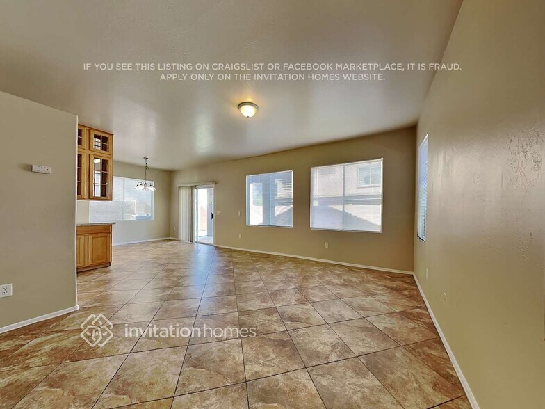 Building Photo - 3926 W Park St