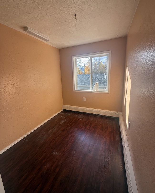 Building Photo - 2126 Rickert St