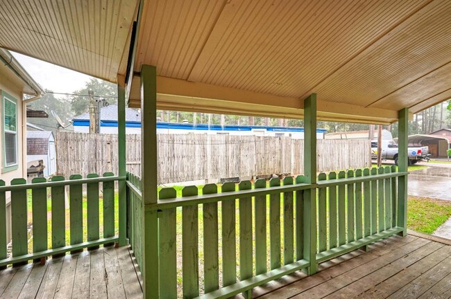 Building Photo - 9574 Darkwood St