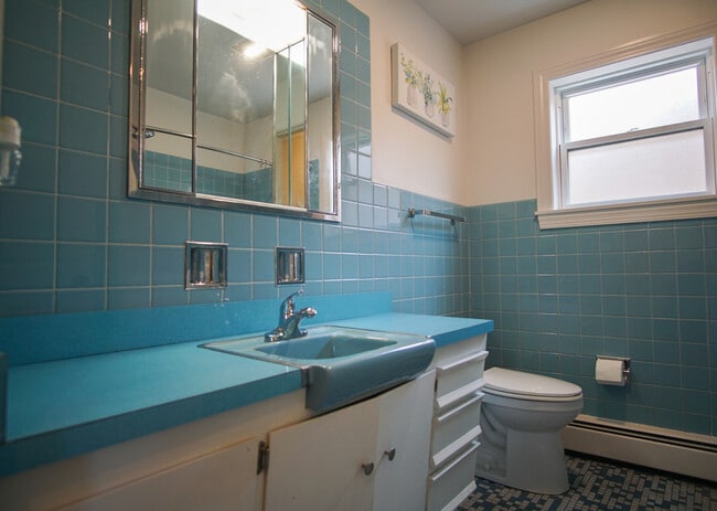Building Photo - 6646 W 26th St