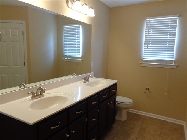 Building Photo - 11603 Dempsey Dr