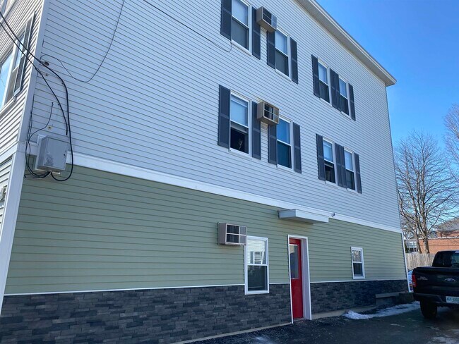 Building Photo - 129 Second St