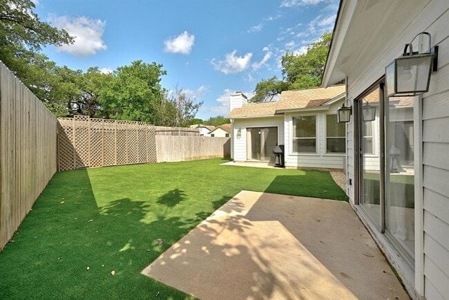 Building Photo - 5807 Convict Hill Rd