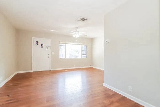 Building Photo - 1314 Friend Ave