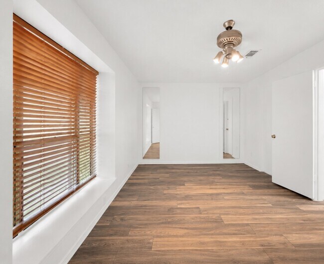 Building Photo - 13517 Castilian Dr
