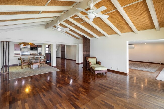 Building Photo - 6969 Niumalu Loop