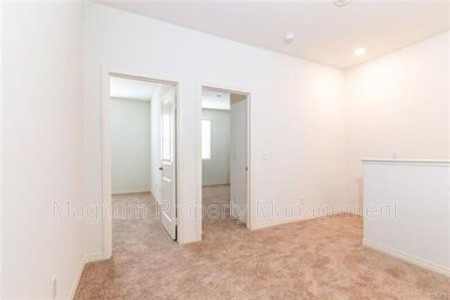 Building Photo - 40347 Calle Real