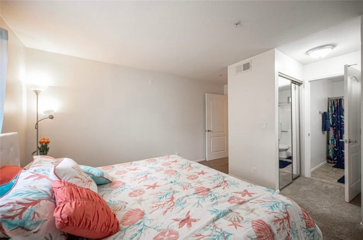 Building Photo - 2110 Sealion Dr