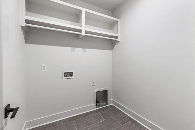 Building Photo - Brand New Townhome in The Heart Of East Nashville