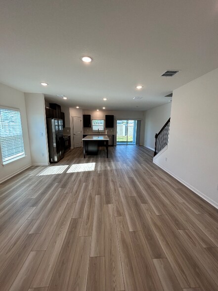 Building Photo - 10647 Ironwood Tree Wy