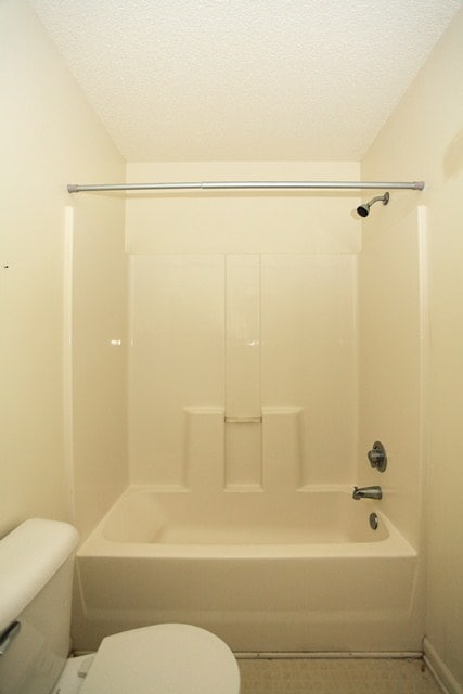 Building Photo - Close to area splash pad and parks