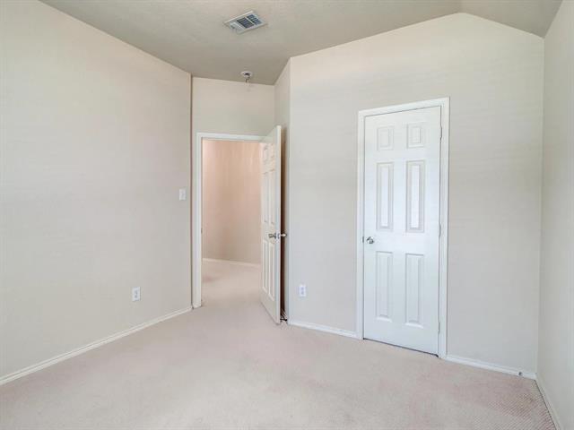 Building Photo - 13575 Valley Mills Dr