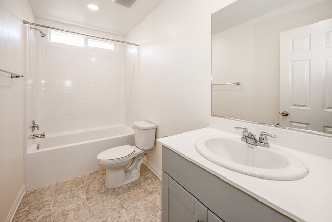 Building Photo - 17106 Zion Dr