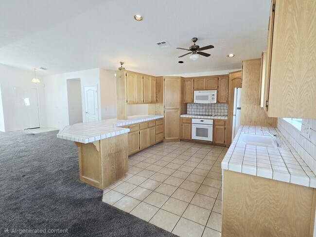 Building Photo - 250 Comstock Ave