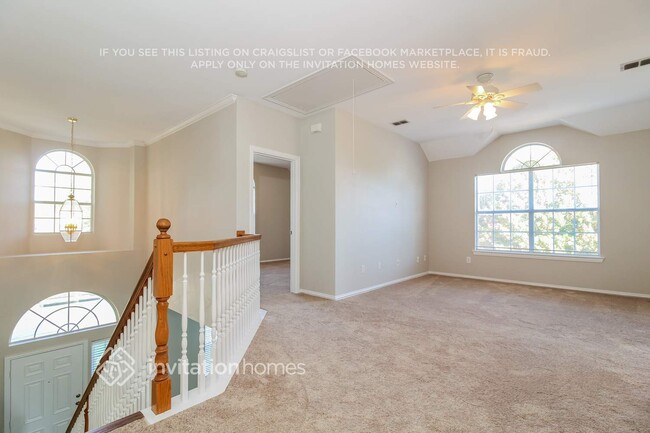 Building Photo - 10113 Mallory Dr