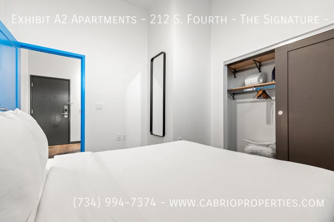 Building Photo - Exhibit A2 Apartments - 212 S. Fourth -The Signature - 2 Bed/1 Bath