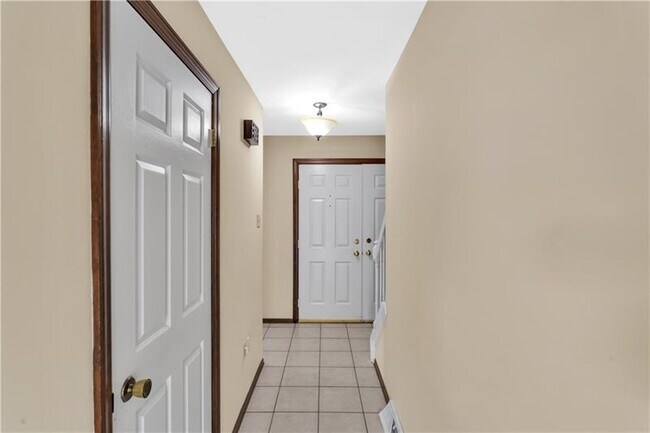 Building Photo - 10191 Sudberry Dr