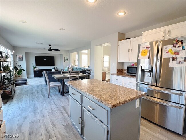 Building Photo - 10023 Canyon Hills Ave