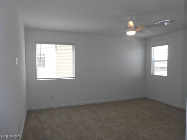 Building Photo - 324 Lupton Ave