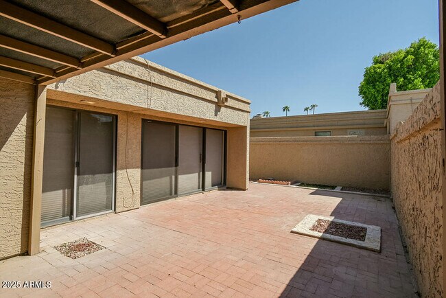 Building Photo - 7943 E Montebello Ave