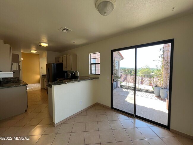 Building Photo - 6451 N Tierra De Las Catalinas