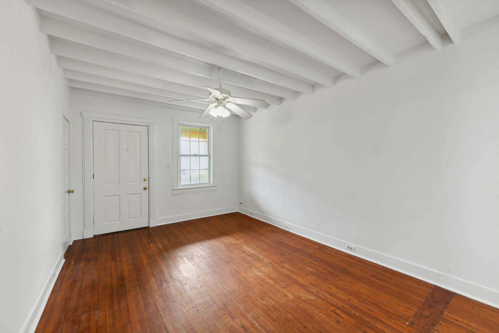 Building Photo - 2526 Jena St