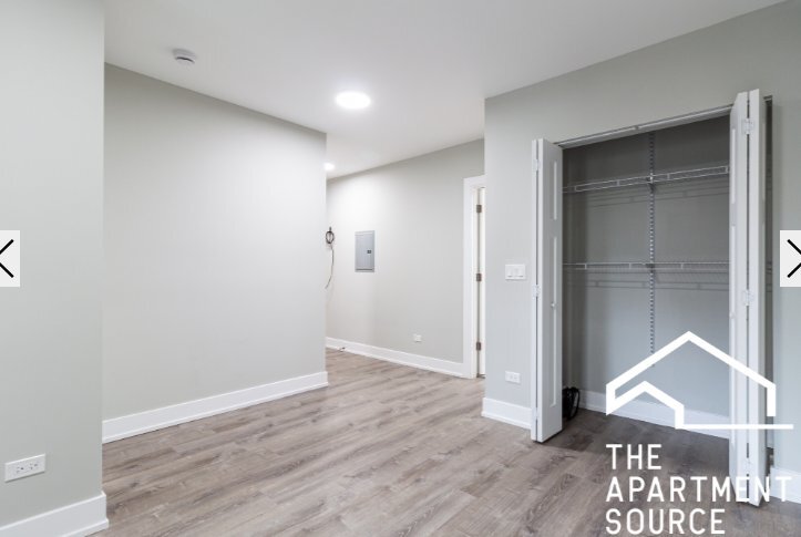 Building Photo - 505 W Belmont Ave