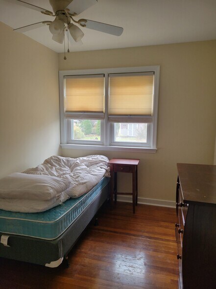 Building Photo - 4010 7th Ave